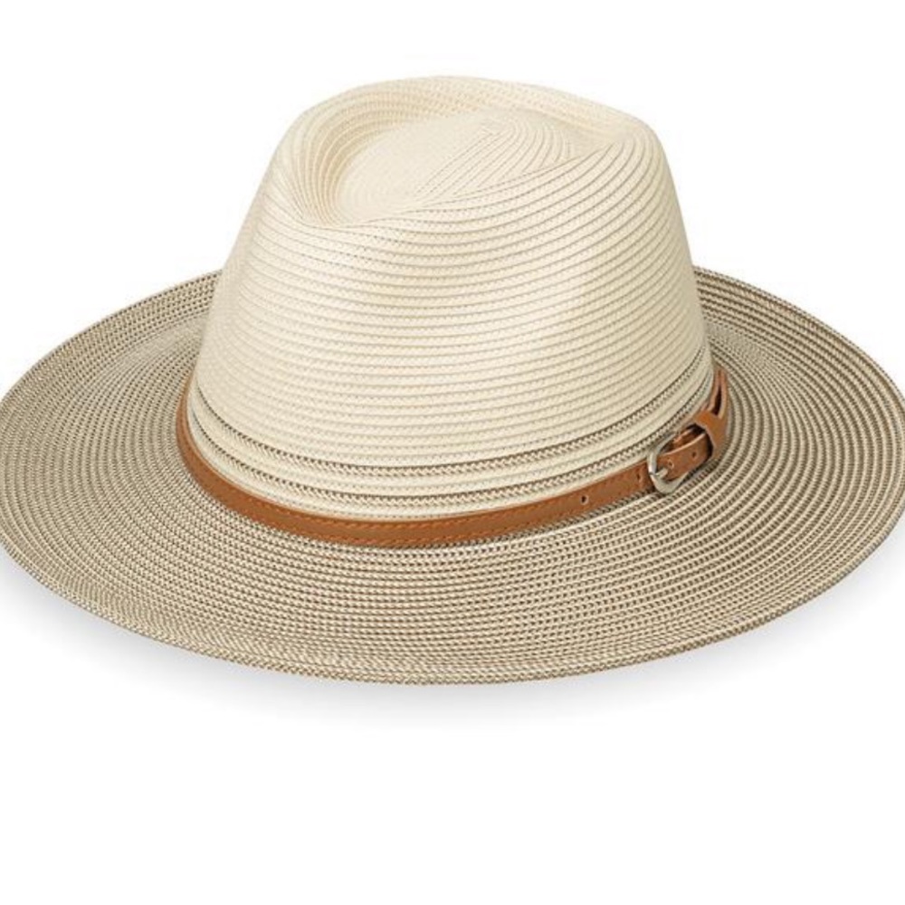 WALLAROO women's hat